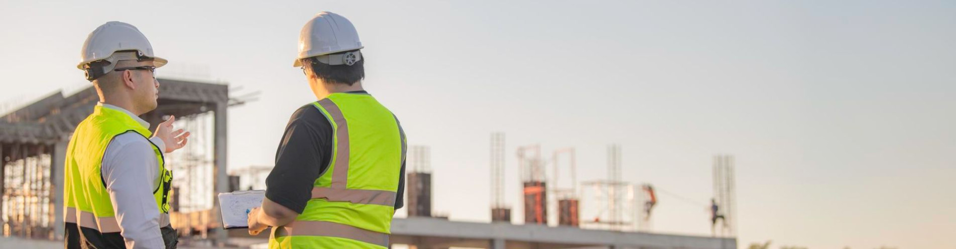Permanent vs. Temporary Workers in Engineering & Construction: What’s Right for You?