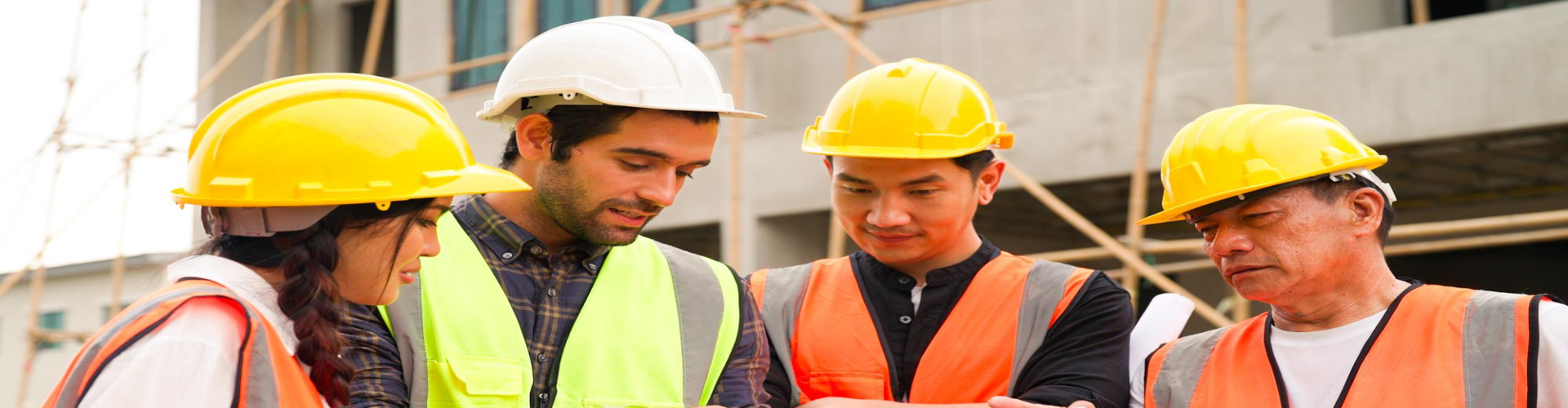 Top Construction Recruitment Companies in Czechia: Evaluation Guide